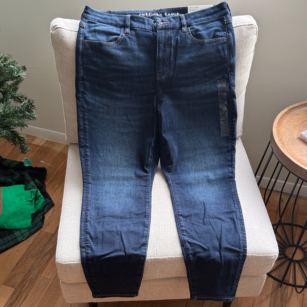 American Eagle Outfitters Women’s Dark Blue Skinny Jeans